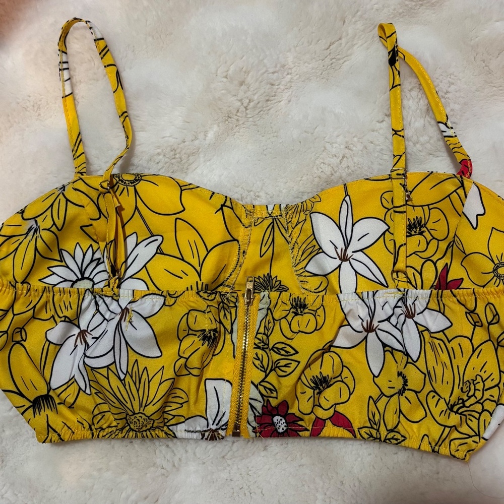 Set - Picture 2 of 4